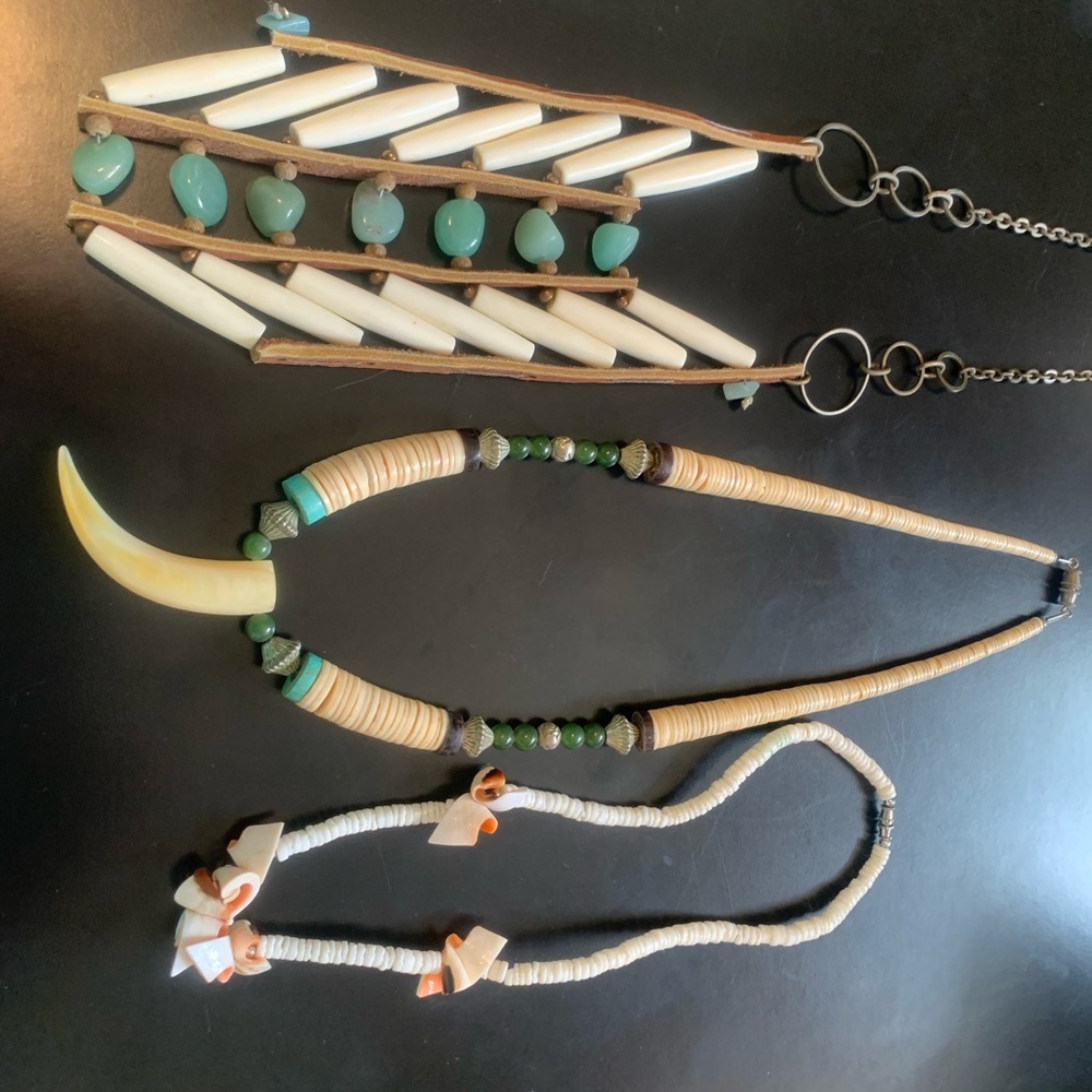 Handcrafted Green and Cream Necklace Set. Hawaii style necklaces.
